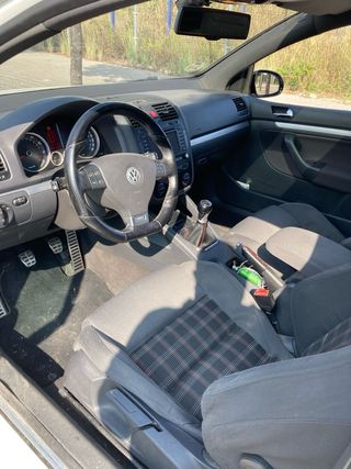 Volkswagen Golf 2005