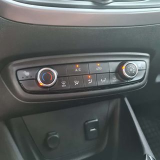 Opel Crossland X 1.2i Turbo AUTOMÁTICO POCOS KM