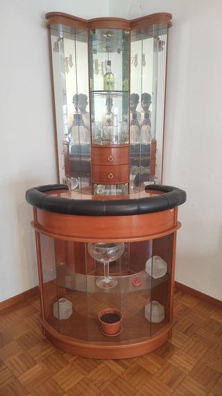 Mueble Bar Esquinero Madera y Cristal