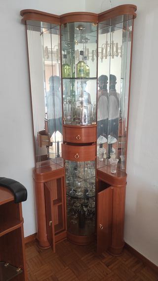 Mueble Bar Esquinero Madera y Cristal