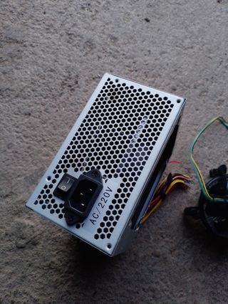 Ventiladores PC (CPU y Fuente)