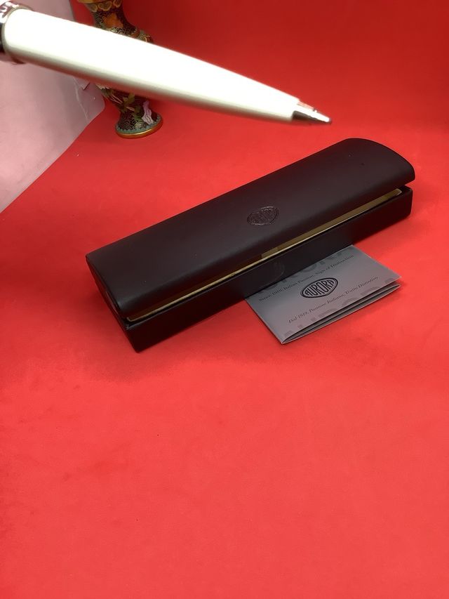 Aurora penna a sfera bianca cromata