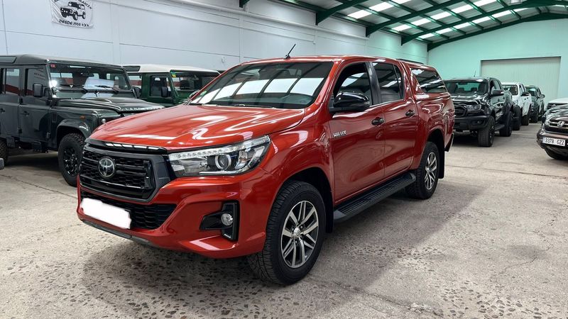 Toyota Hilux 2.4 D4D Cabina Doble VXL AT - foto 1