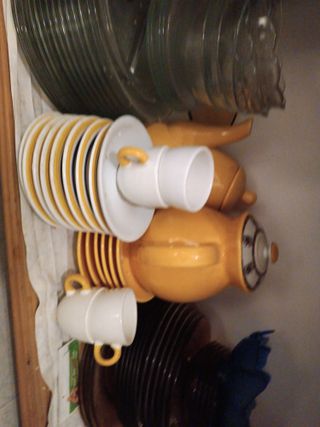 Lote de cocina: vajilla, tazas y más