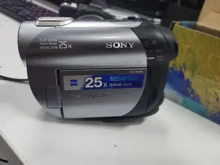 Sony Handycam DCR-DVD306 usada
