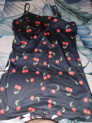 Mono corto niña cerezas talla 16