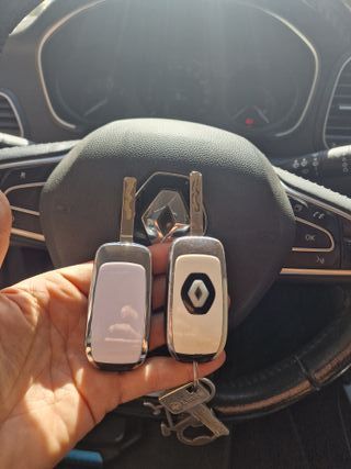 CERRAJEROS DE AUTOMOCIÓN	 TALLER MÓVIL 24H