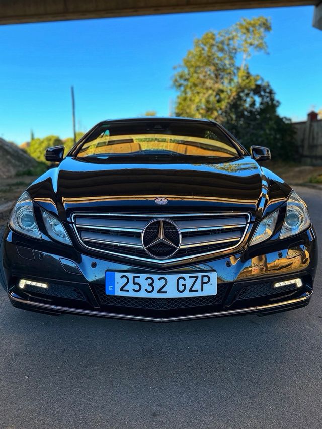Mercedes-Benz E coupe 2011