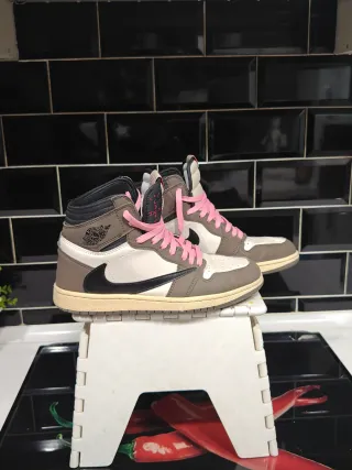 Jordan 1 Marrones y blancas
