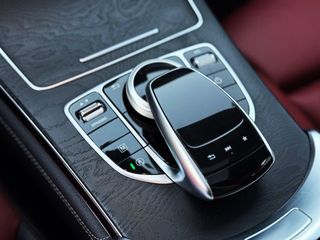 Mercedes GLC Coupé 220d AMG LINE AUTO. con TECHO SOLAR, CUERO COMPLETO...