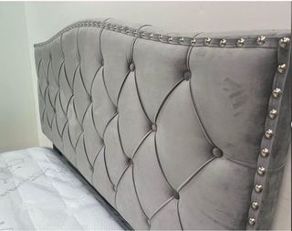 CAMA MATRIMONIAL CON SOMIER + COLCHON Y CABECERO