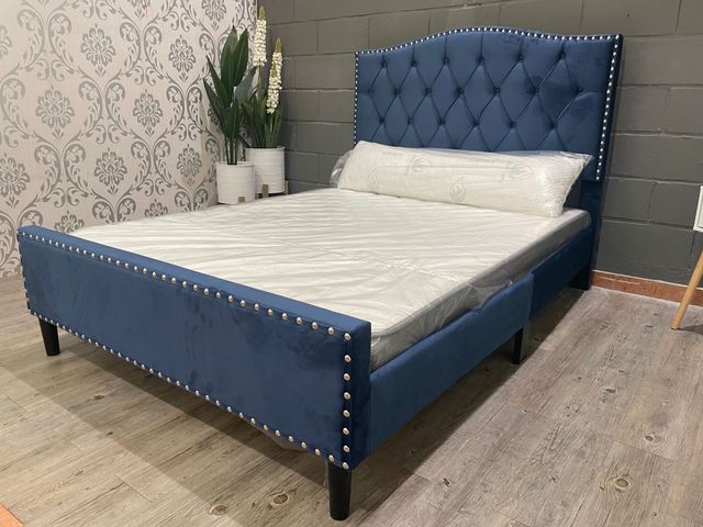 CAMA MATRIMONIAL CON SOMIER + COLCHON Y CABECERO