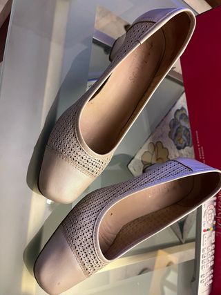 Zapatos tacón Chiccas beige mujer