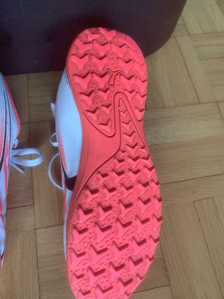 Botas de fútbol Puma niña talla 35