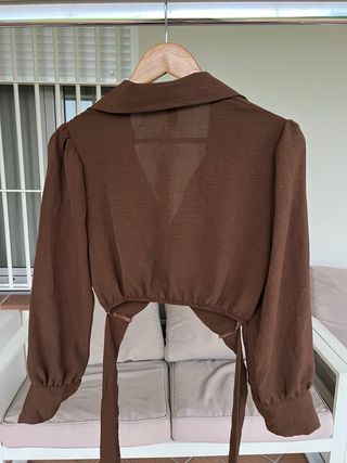 Blusa marrón chocolate lazo en espalda