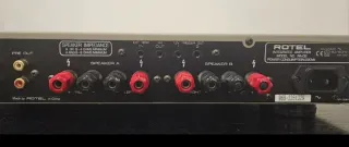 Amplificador Rotel RA-02 Prata
