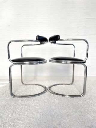 SILLAS CANTILEVER DOBRE ESTRUCTURA TUBULAR. 70s