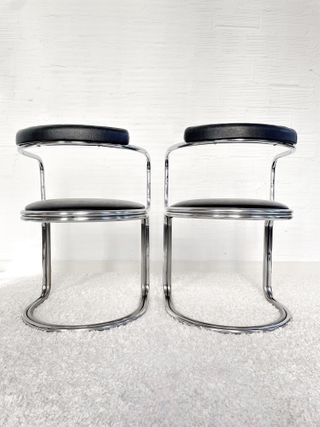 SILLAS CANTILEVER DOBRE ESTRUCTURA TUBULAR. 70s