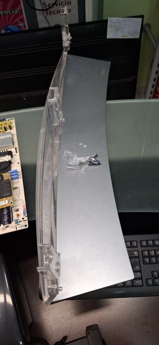 Soporte TV LG 55EG920V + Tornillos