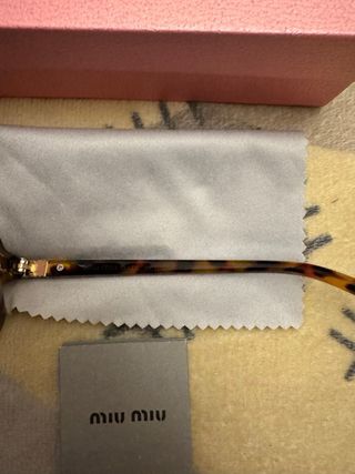 Occhiali da sole Miu Miu Regard