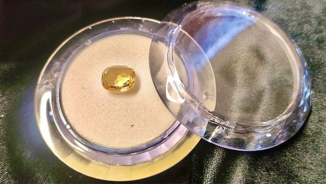 Topazio Giallo Naturale Taglio Cuscino