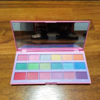 Estuche maquillaje nuevo 