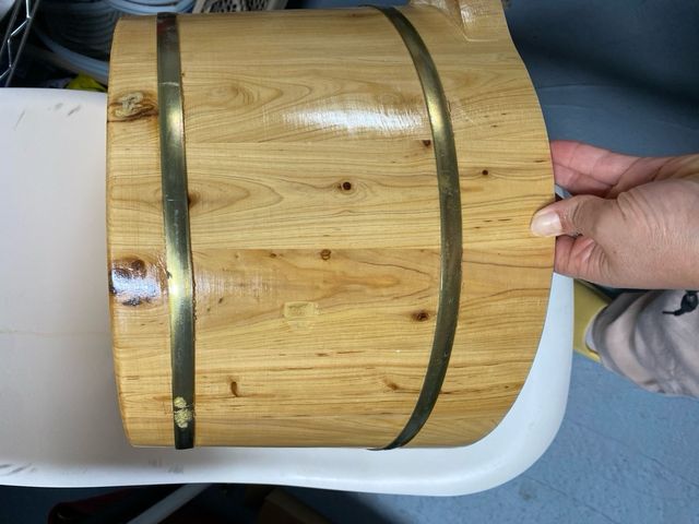 Bañera de madera para pies