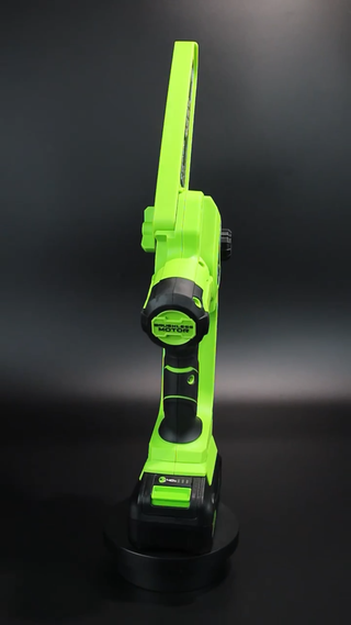 Mini Motosierra Greenworks 24V 6" sin escobillas