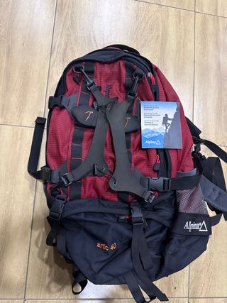 Mochila Alpina Artic 40 Negra/Roja