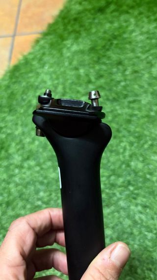 Tija Roval SL 30.9 x 415mm 
NUEVA A ESTRENAR