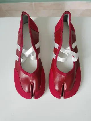Scarpe tabi rosse