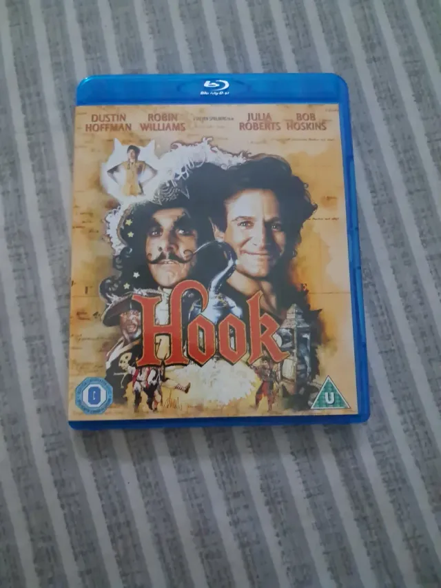 Blu-ray Hook