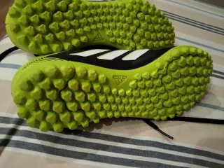 Botas de fútbol niño turf Adidas