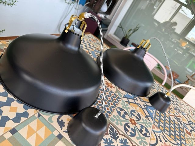 2 Lámparas Colgantes Negras Ikea  38cm de diámetro