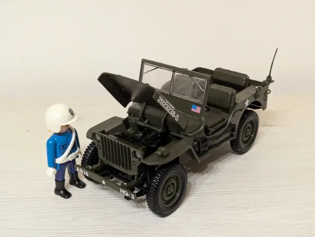Jeep Willys Solido 1/18 Metal para Playmobil 