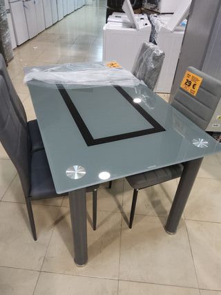 Mesa de comedor Axyss cristal y metal