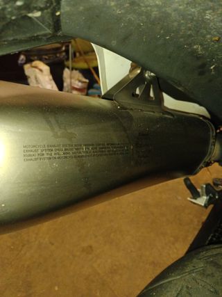 Cola Escape Akrapovic original Husqvarna 701