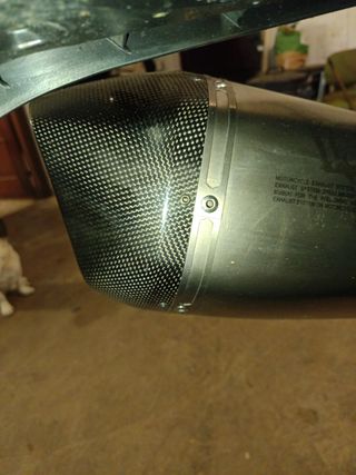 Cola Escape Akrapovic original Husqvarna 701