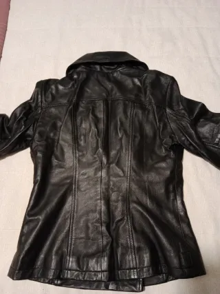 Cazadora cuero mujer negra