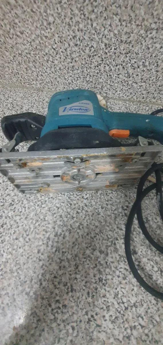 Lijadora orbital Virutex LR46L