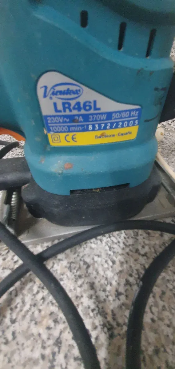 Lijadora orbital Virutex LR46L