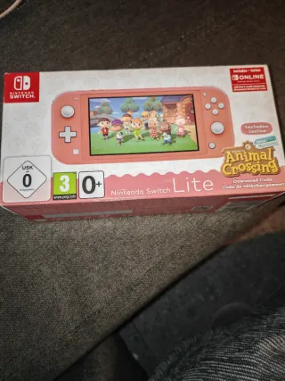 Nintendo Switch Lite Coral