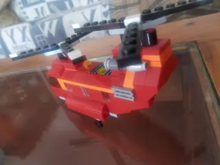 Lego Helicóptero de Transporte Rojo