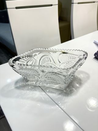 Cuenco vintage, cristal tallado simétrico