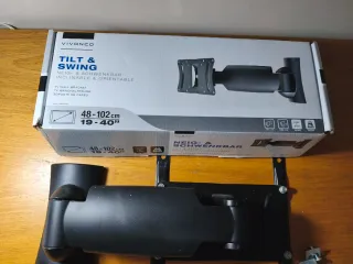 Smart TV LG 32 con soporte de pared