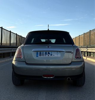 MINI Cooper R56