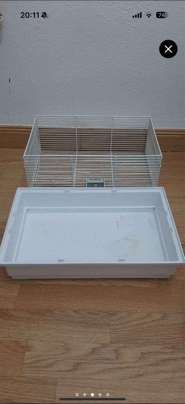 Gabbia bianca per animali domestici