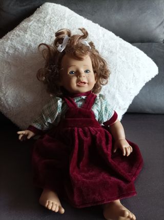 Muñeca vintage años 80
