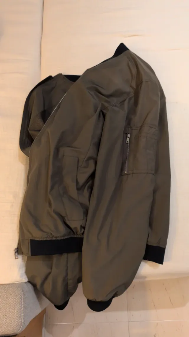 Chaqueta Bomber Pull&Bear Verde Talla XL