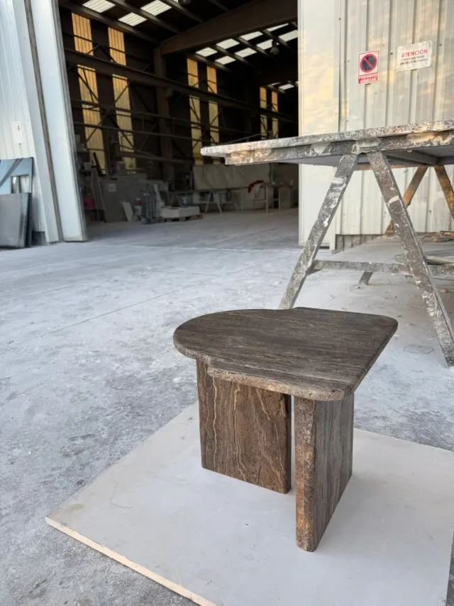 Mesita auxiliar travertino